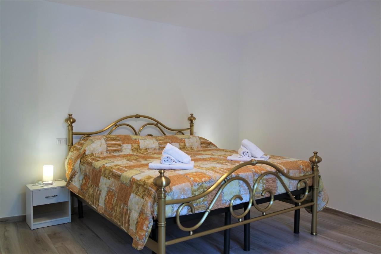 Casa Vacanze Loita Lägenhet Baveno Exteriör bild